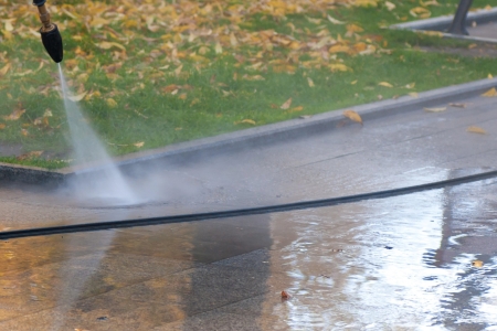 Why Fall is the Perfect Time to Power Wash Your Home in Illinois
